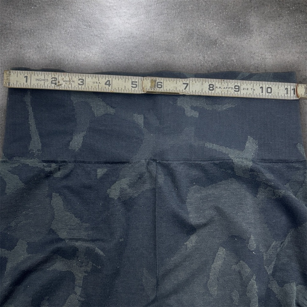 Gymshark Adapt Camo Seamless Shorts Small High Rise Gray Compression - Picture 4 of 5